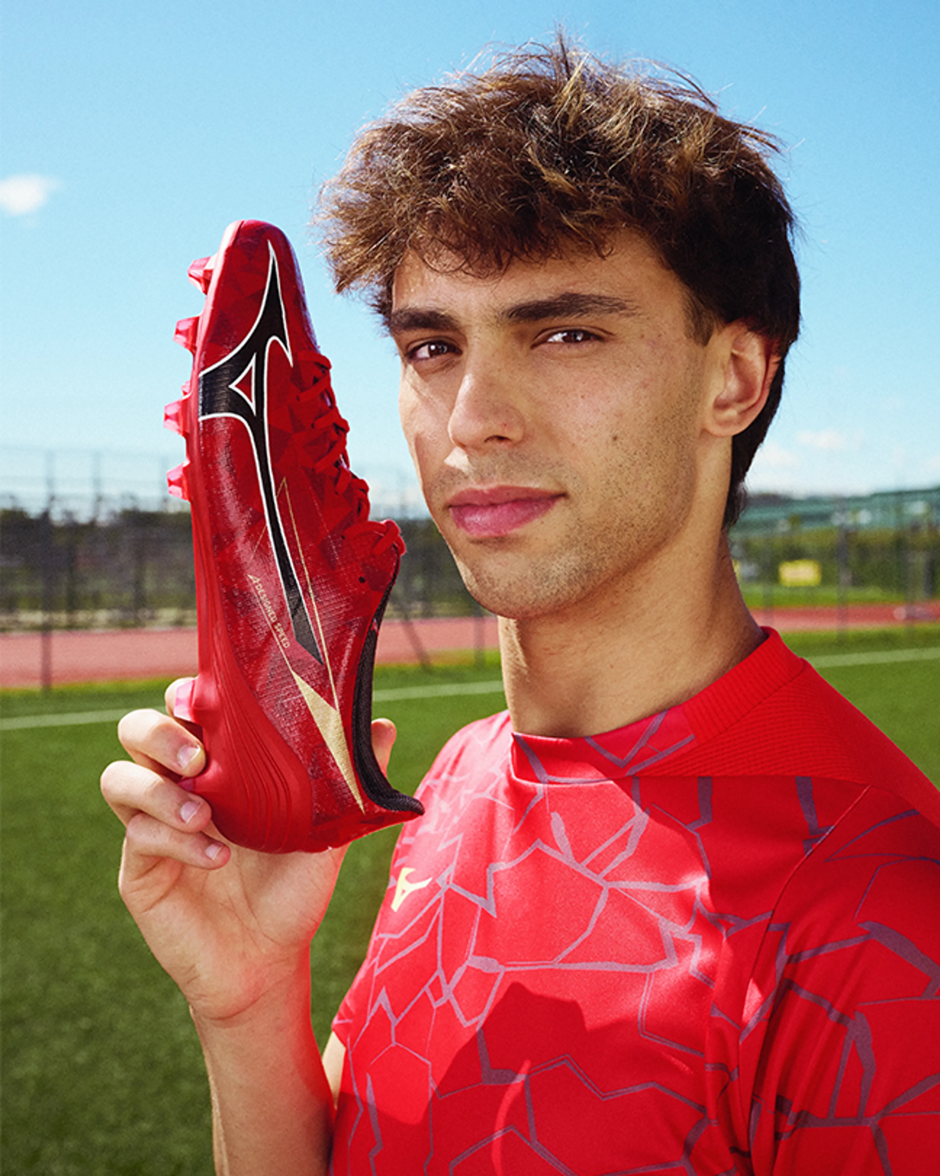 index-mizuno-ruby-red
